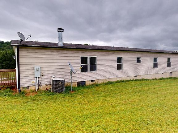 2nd image of 142 Ansel Way #142