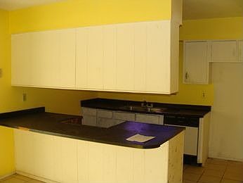 5th image of 5555 W Wilshire Dr