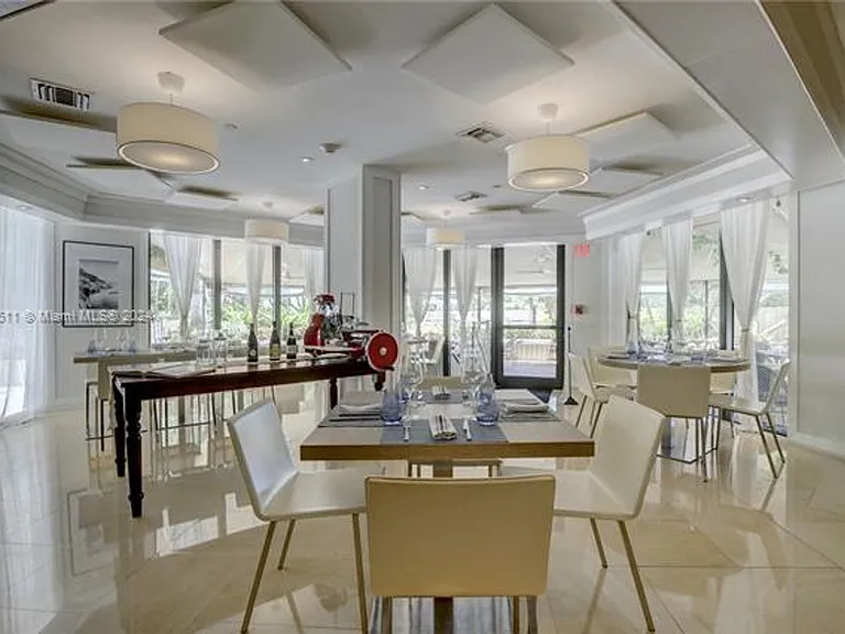 1121 Crandon Blvd #D1201 — Photo 40