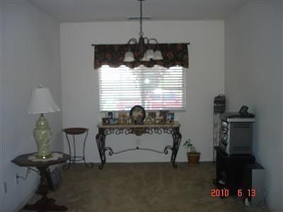 5th image of 1851 N Ellendale Ave