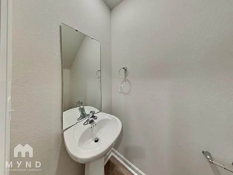 40 Royal Meadow Dr — Photo 24