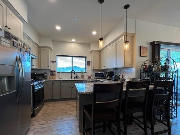 2nd image of 370 Los Cabos Ln