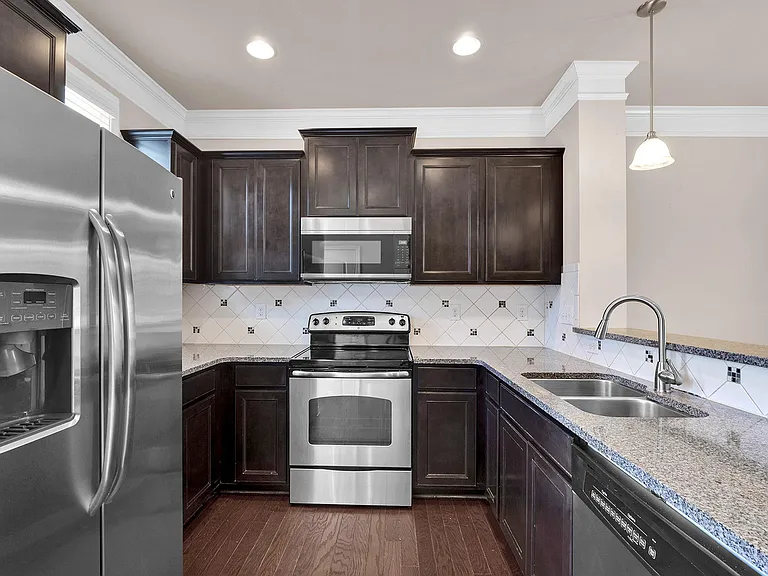11012 Cedar Walk Ln — Photo 11