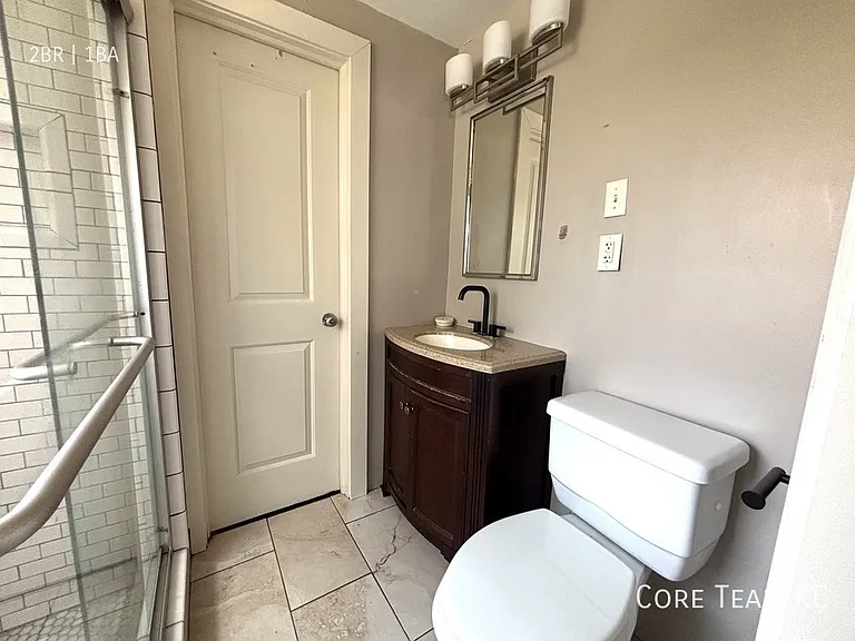 710 W 48th St #105 — Photo 9