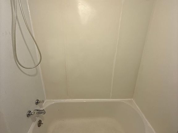 3rd image of 809 Central Ave N #5
