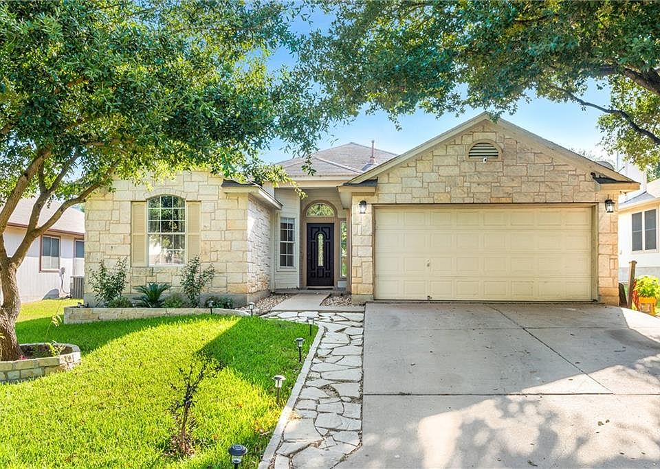 1st image of 226 Estate Dr