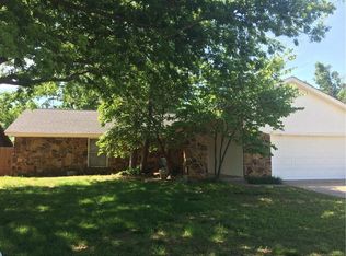 10420 Paisley Rd, Yukon, OK 73099