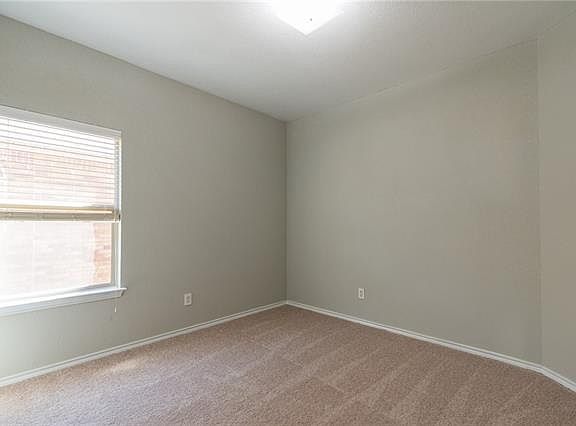 5th image of 1320 Zanna Grace Way
