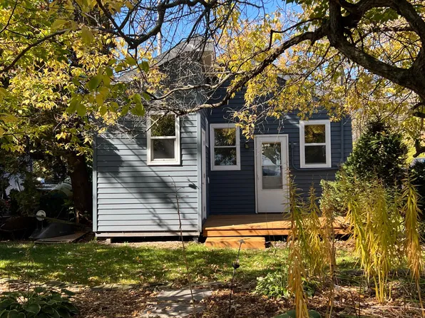 2221 Middleton Beach Rd, Middleton, WI 53562