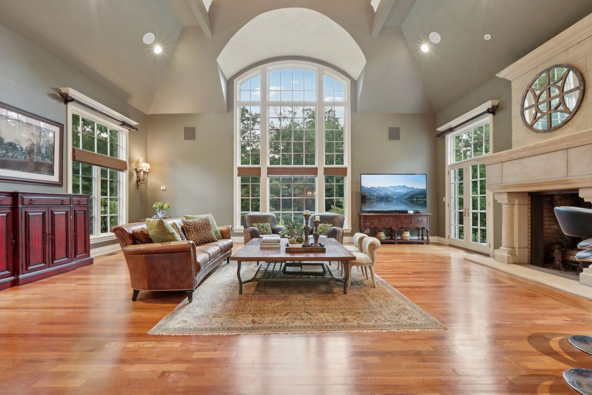 Woodfield Ln-S0807-029.jpg