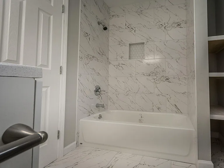 4411 Knotty Oaks Trl — Photo 22