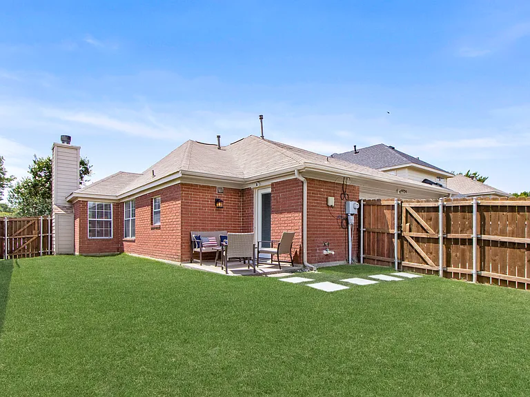 9724 Preston Vineyard Dr — Photo 48