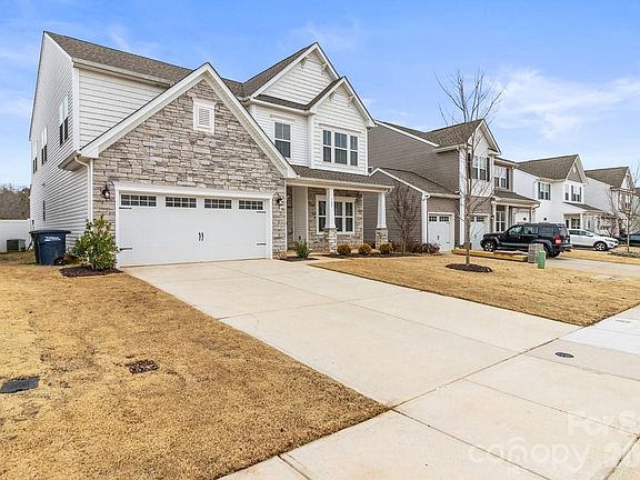 2nd image of 142 Fairfield Dr