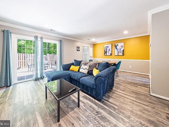 2nd image of 4526 Canary Ct
