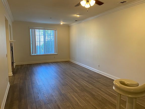 4th image of 41841 Saint Thomas Ct
