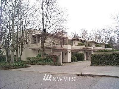 1st image of 912 E Highland Drive