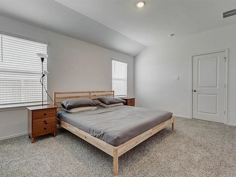 31426 Yatesbury Ln — Photo 10
