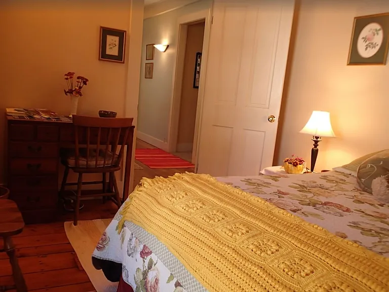 80 College St #2 — Photo 7