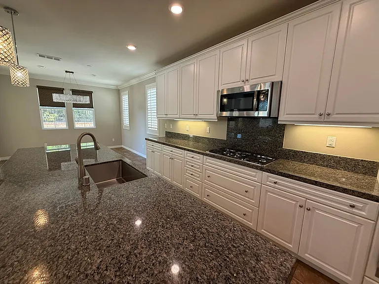 29052 W Hills Dr — Photo 10