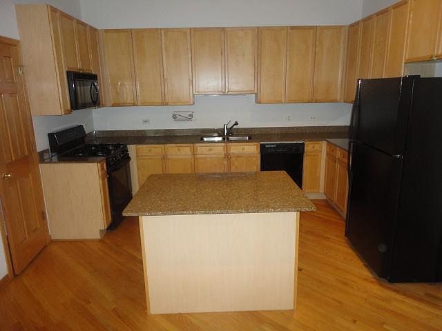1st image of 2533 N Southport Ave #3K