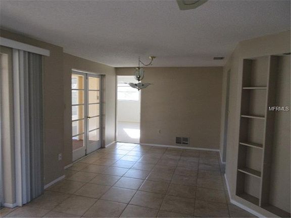 4th image of 22585 Elmira Blvd