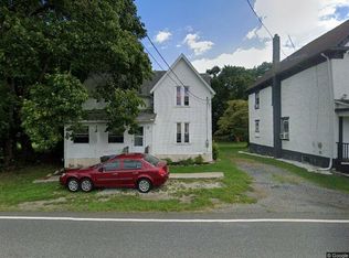 23 Bloomsbury Rd, Asbury, NJ 08802