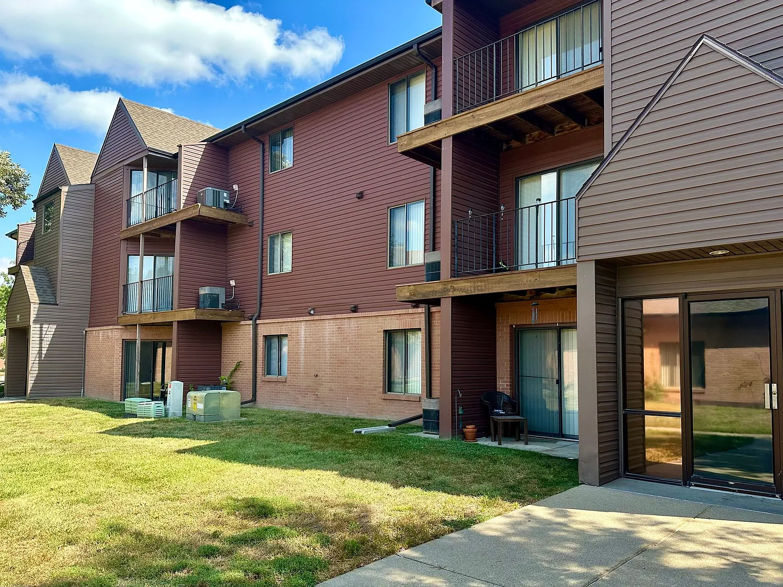 Park41 Apartments — Photo 2