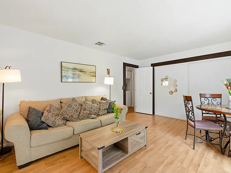24668 Ebelden Ave — Photo 11