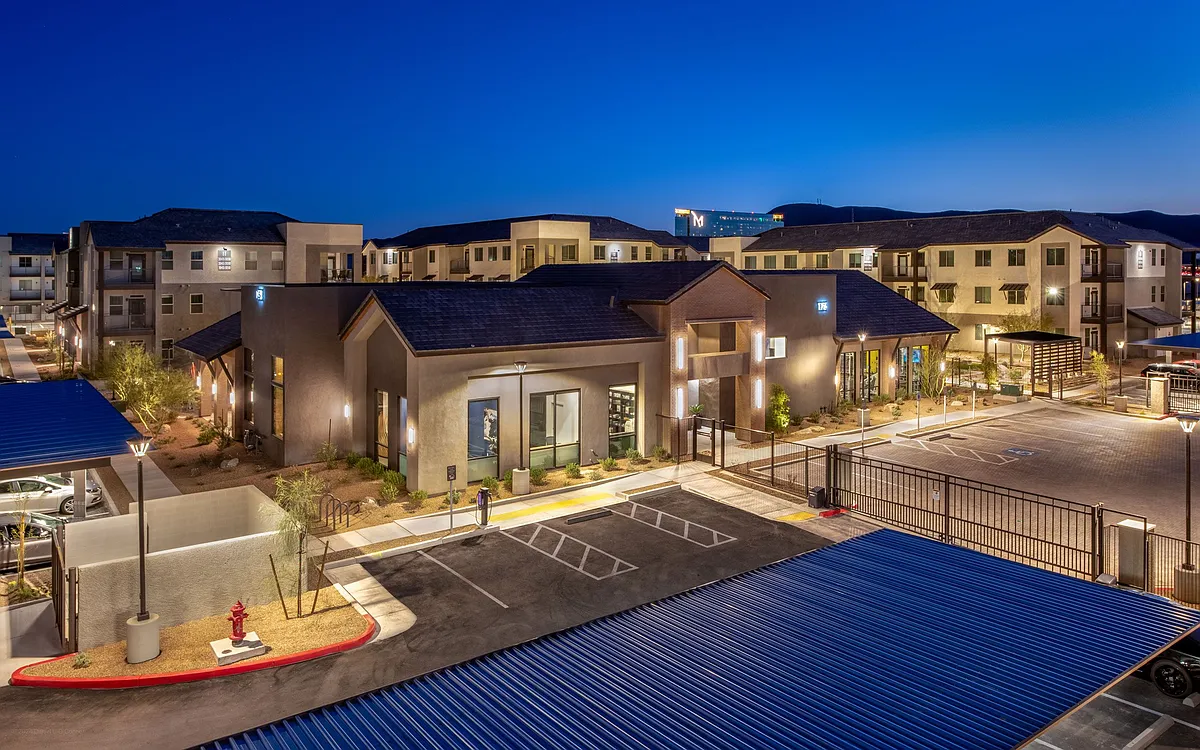 Gated Entry - Sante