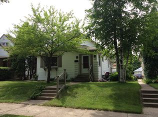 4517 N Larkin St, Shorewood, WI 53211