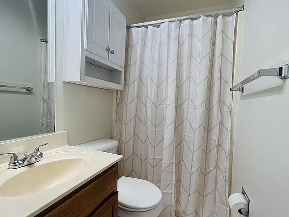 5th image of 8647 Clover Ct