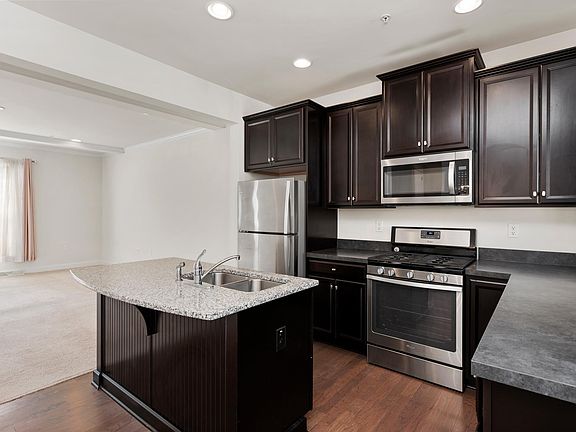 5th image of 1408 Ann Ln