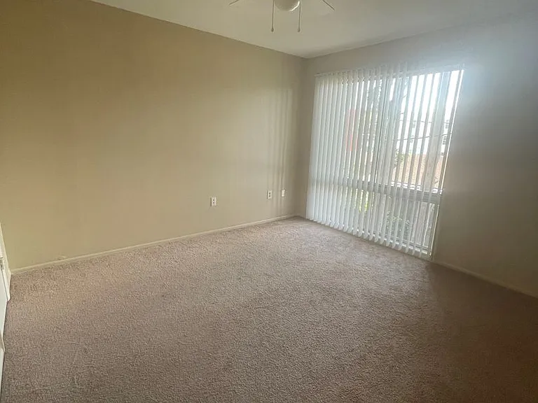 1700 SW 16th Ct #P27 — Photo 6