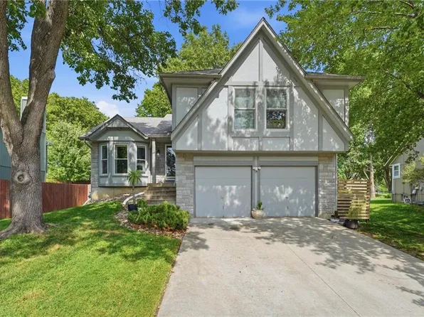 1004 N Keeler St, Olathe, KS 66061
