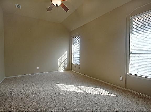 4th image of 885 Pinnacle Cir
