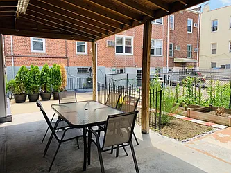 Rented by Bouklis Group