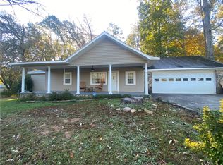 1007 Coffee Rd, Walhalla, SC 29691