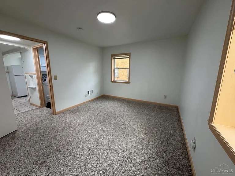 1589 Summit Rd #2 — Photo 9