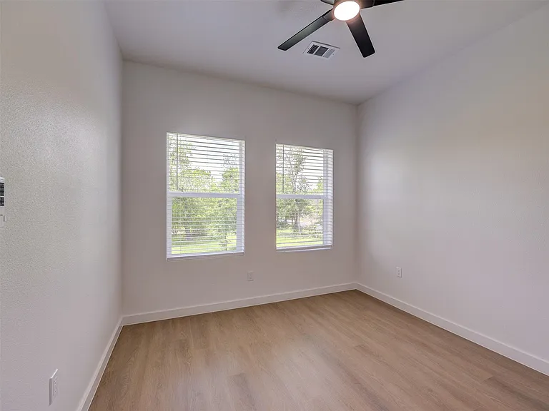 230 Brown St #A — Photo 13