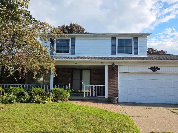25341 Kinyon St, Taylor, MI 48180
