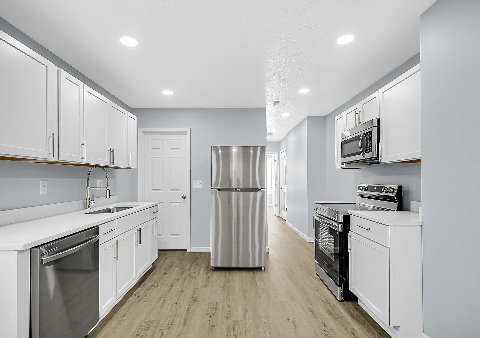 1 bed, 568 sqft, $1,200 — Photo 3