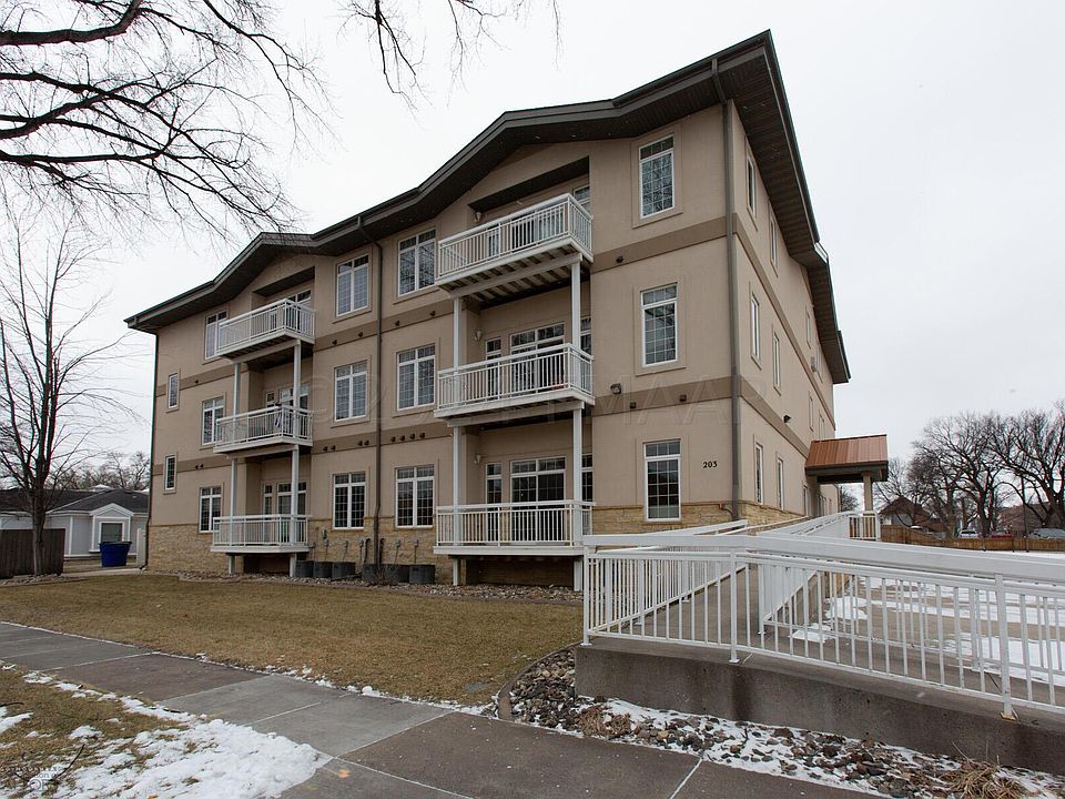 1st image of 203-6 303rd St