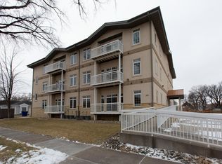 203-6 303rd St, Moorhead, MN 56560