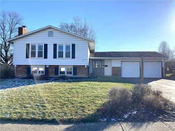 463 Rader Dr, Vandalia, OH 45377