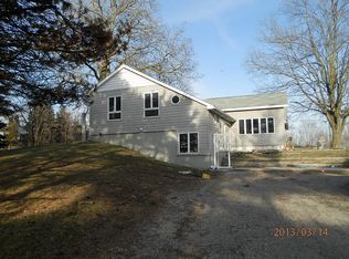 7695 E Metz Rd, Angola, IN 46703