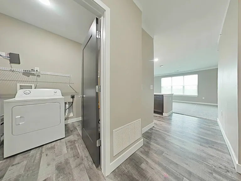 Altair Luxury Apartments — Photo 33