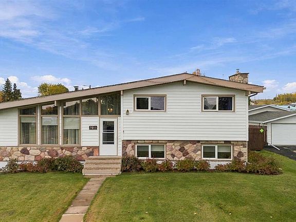 3rd image of 5013 W 47th St