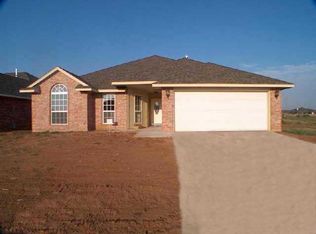 3113 Carey Pl, Moore, OK 73170