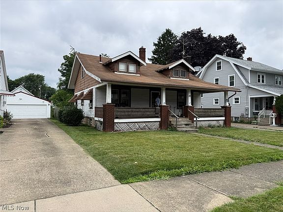 3rd image of 143 Wilson St