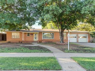 2411 33rd St, Lubbock, TX 79411
